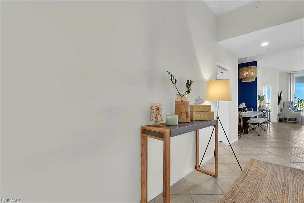 3 bed, 2.0 bath, 1480 sqft, $14,000 — Photo 4