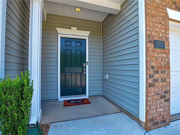 2nd image of 3707 Nathans Way