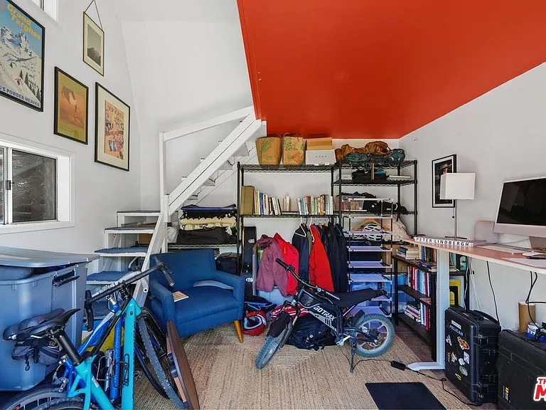 22013 Alta Dr — Photo 43