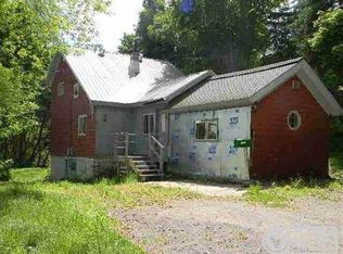 49099 Maple St, Hancock, MI 49930