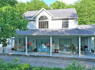 10081 Auburn Rd, Chardon, OH 44024