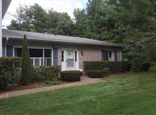 352 Chatham Cir, Warwick, RI 02886