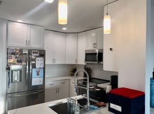 1 Carriage City Plz APT 1020, Rahway, NJ 07065