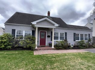 (Undisclosed Address), Levittown, NY 11756
