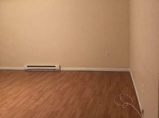 2 E Main St, Middletown, NY 10940