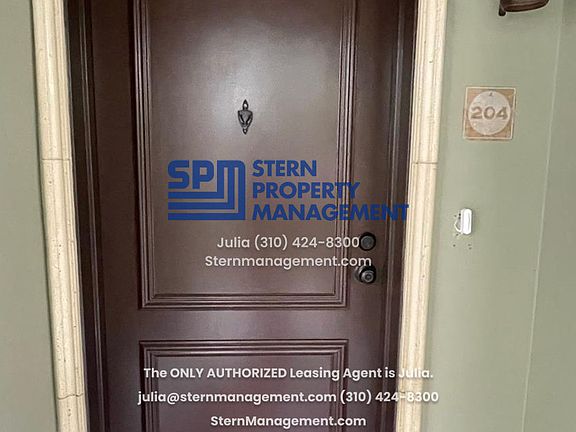 5th image of 12104 Hoffman St APT 204