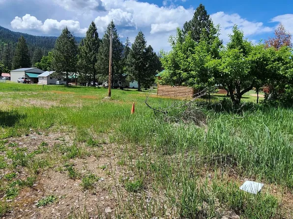 Yaak Ave #B, Troy, MT 59935
