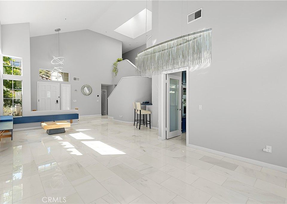 1st image of 6807 E Pinnacle Pointe