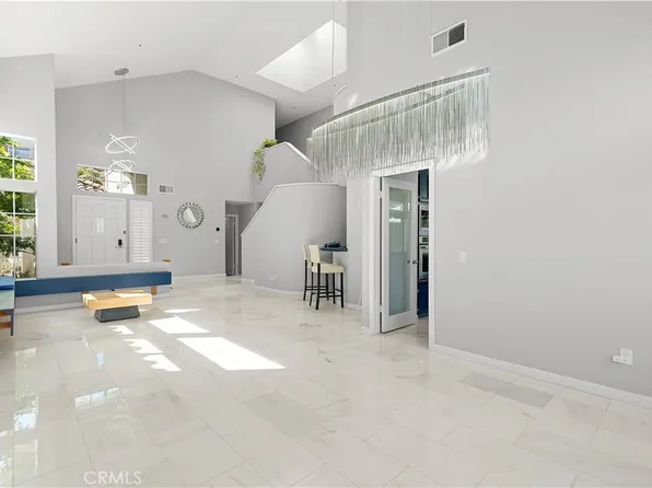 6807 E Pinnacle Pointe, Orange, CA 92869