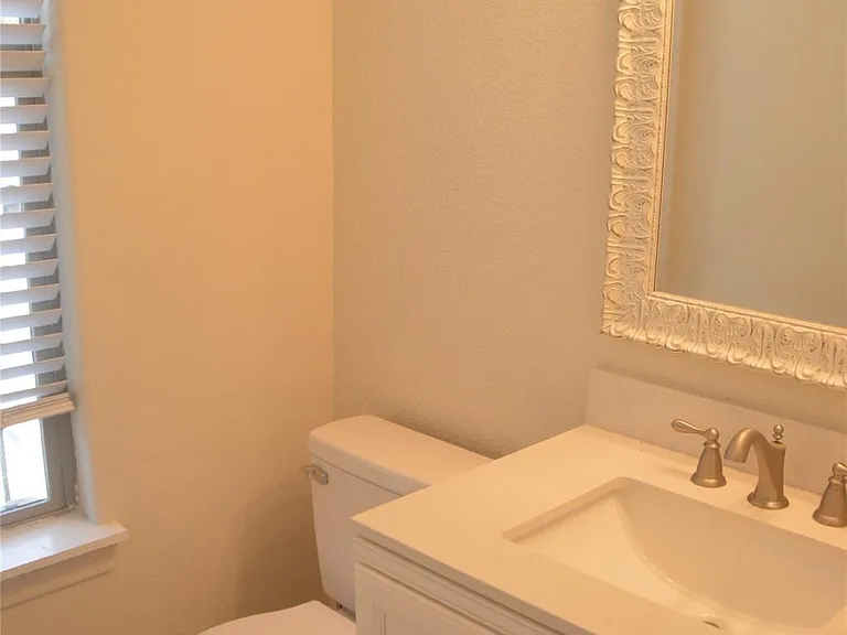 4565 County Road 446 — Photo 8