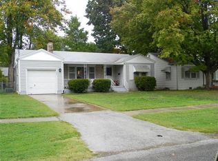 1241 E Bennett St, Springfield, MO 65804