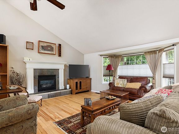 4th image of 2415 E Cedar Hills Drive