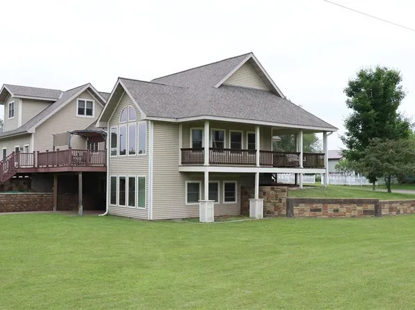 121 Alma Street, Almena, WI 54805