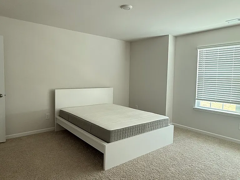 1616 Stonebriar Dr — Photo 2
