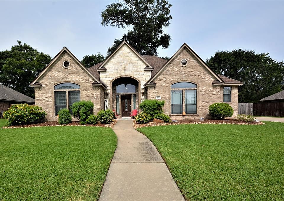 1st image of 105 Pintail Dr