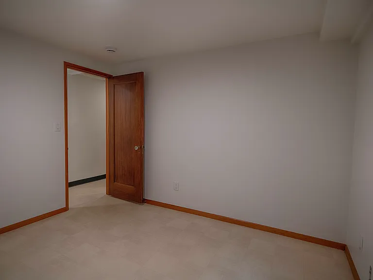 540 N 83rd St #B — Photo 22