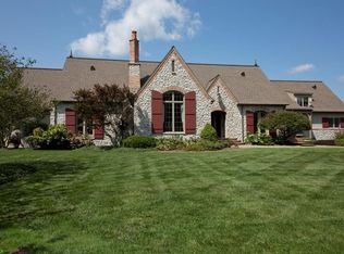 15620 Cothelstone Ln, Chagrin Falls, OH 44022