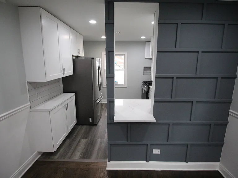 8117 S Michigan Ave — Photo 3