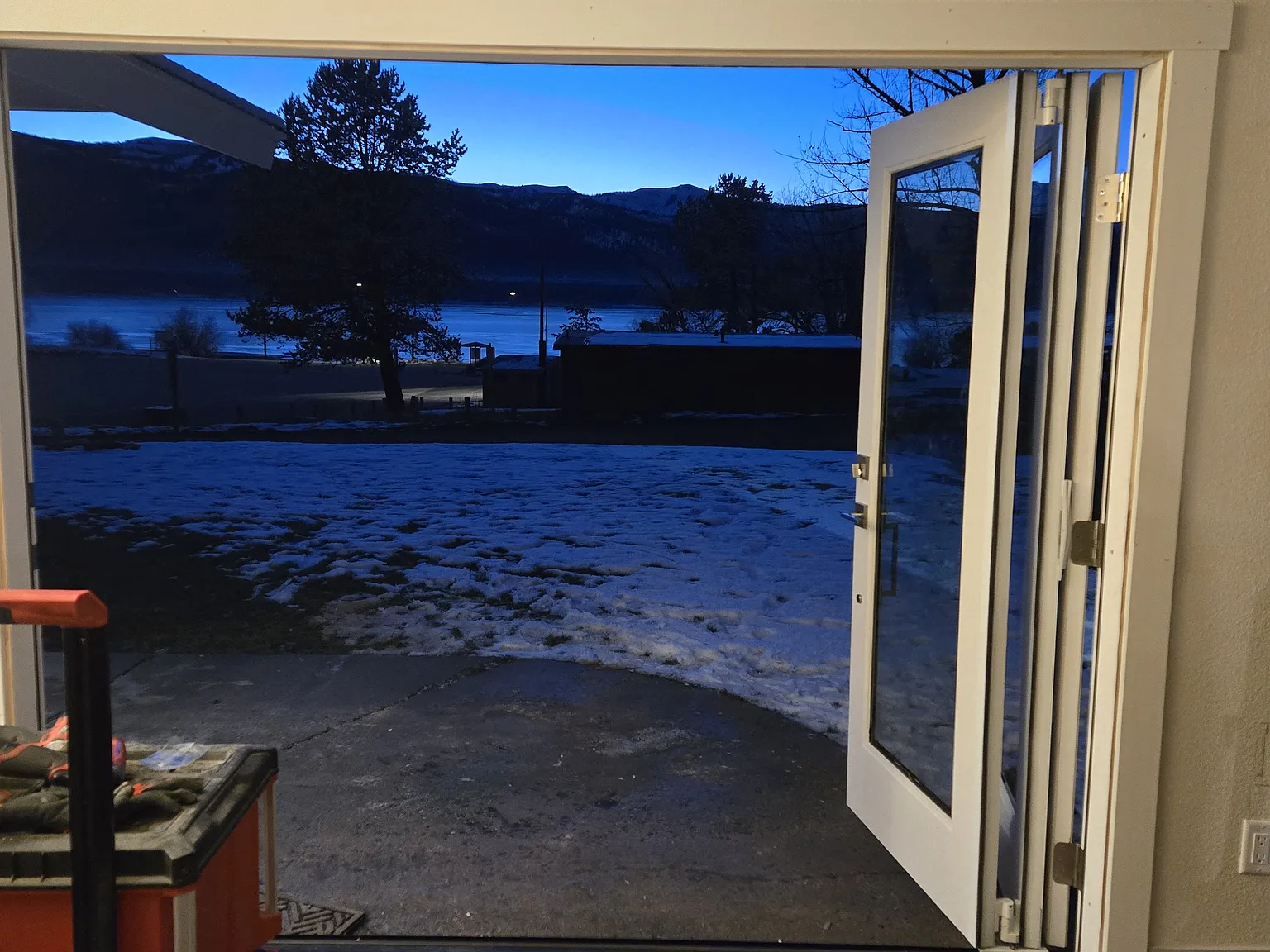 3 bed, 1024 sqft, $1,900 — Photo 3