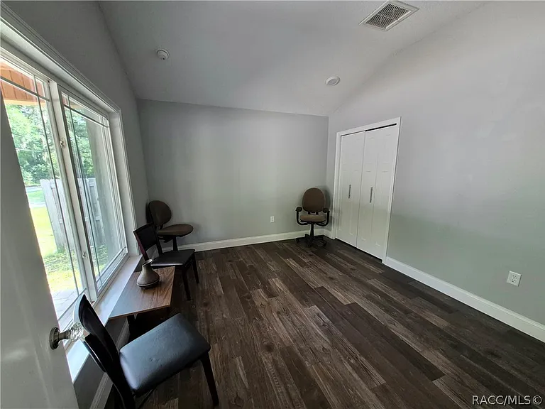 11751 Bostick St — Photo 7