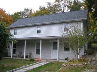 35 Elm Ave, Glen Cove, NY 11542