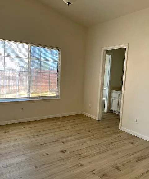 7405 Lidia Way — Photo 11
