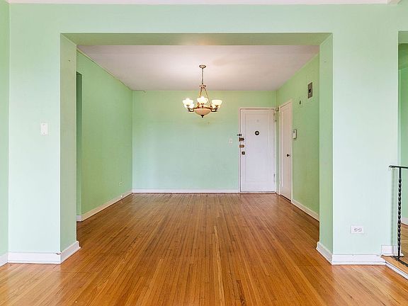 5th image of 3441 85th St APT 6L