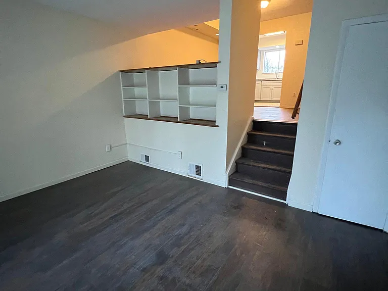 406 Rebecca Ave — Photo 21