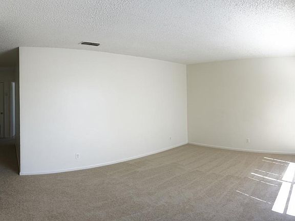 005_Living Room _06302022