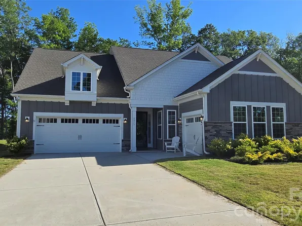 5513 Chegall Crossing Way #299, Mount Holly, NC 28120