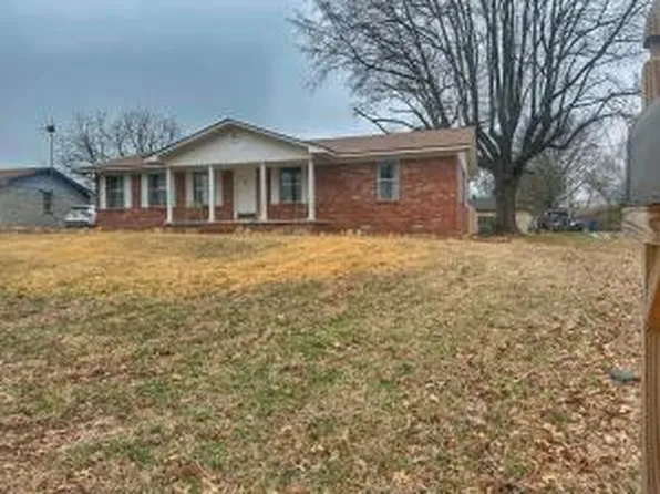 1113 N 6th St, Dardanelle, AR 72834