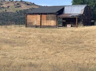 15909 Hornbrook Rd, Hornbrook, CA 96044