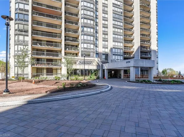 2170 Marine Dr #1808, Oakville, ON L6L 5V1