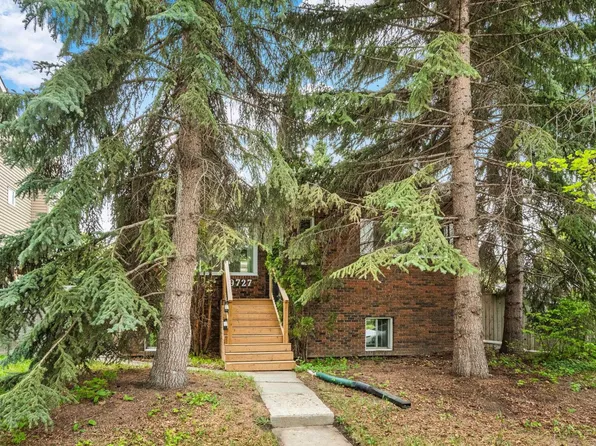 9727 69th Ave NW, Edmonton, AB T6E 0S7