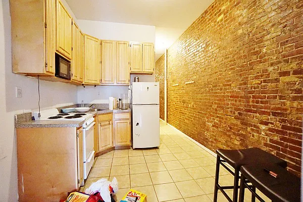 Rented by Best Apartments North Inc | media 31