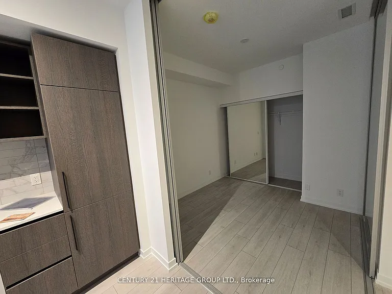 55 Mercer St N #307 — Photo 15