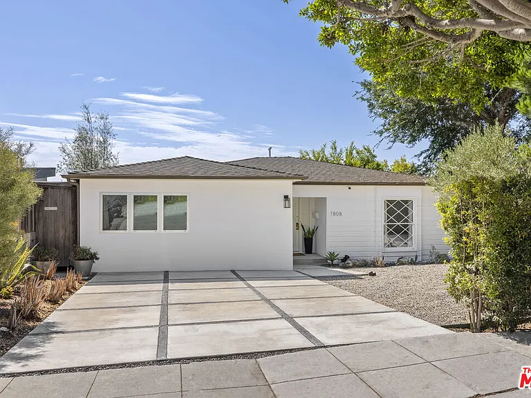 1808 Navy St — Photo 19