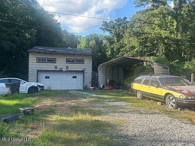 2nd image of 196 Pleasant Hill Rd