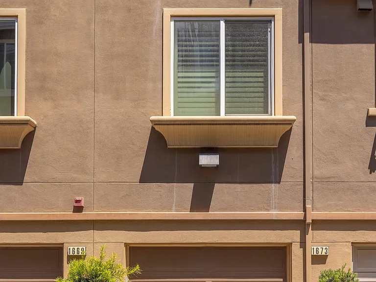 1673 Lee Way — Photo 32