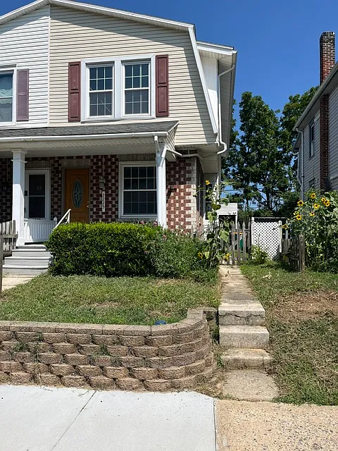 2225 Reading Ave