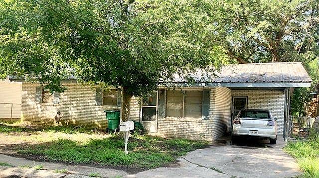1st image of 2713 Shaw Dr