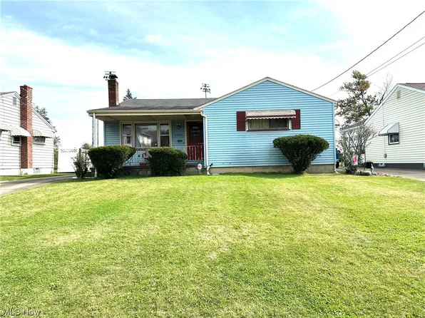3297 Zedaker St, Youngstown, OH 44502