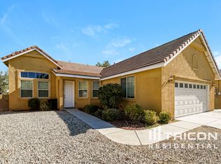 733 Pino Ave, Lancaster, CA 93535