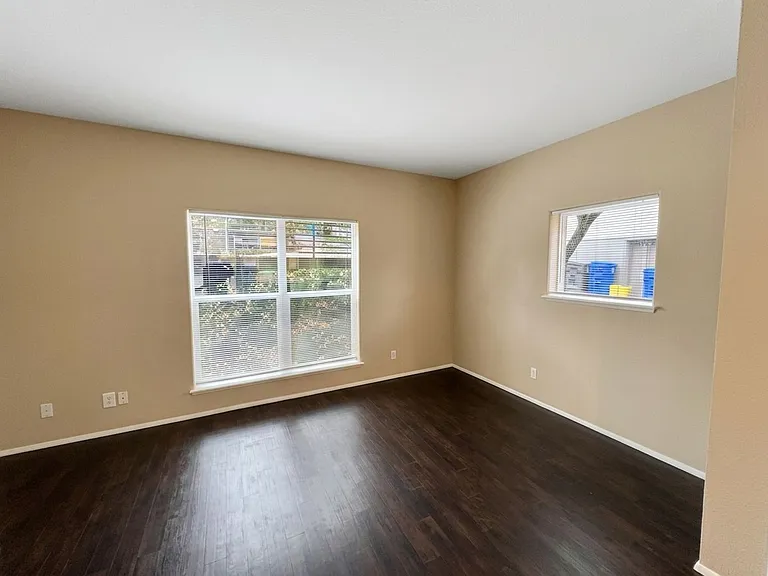 Goose Hollow Townhomes — Photo 9