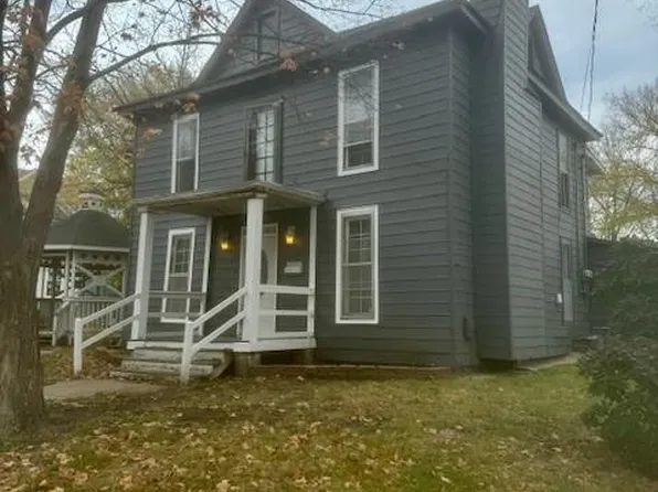 436 S Chestnut St, Olathe, KS 66061