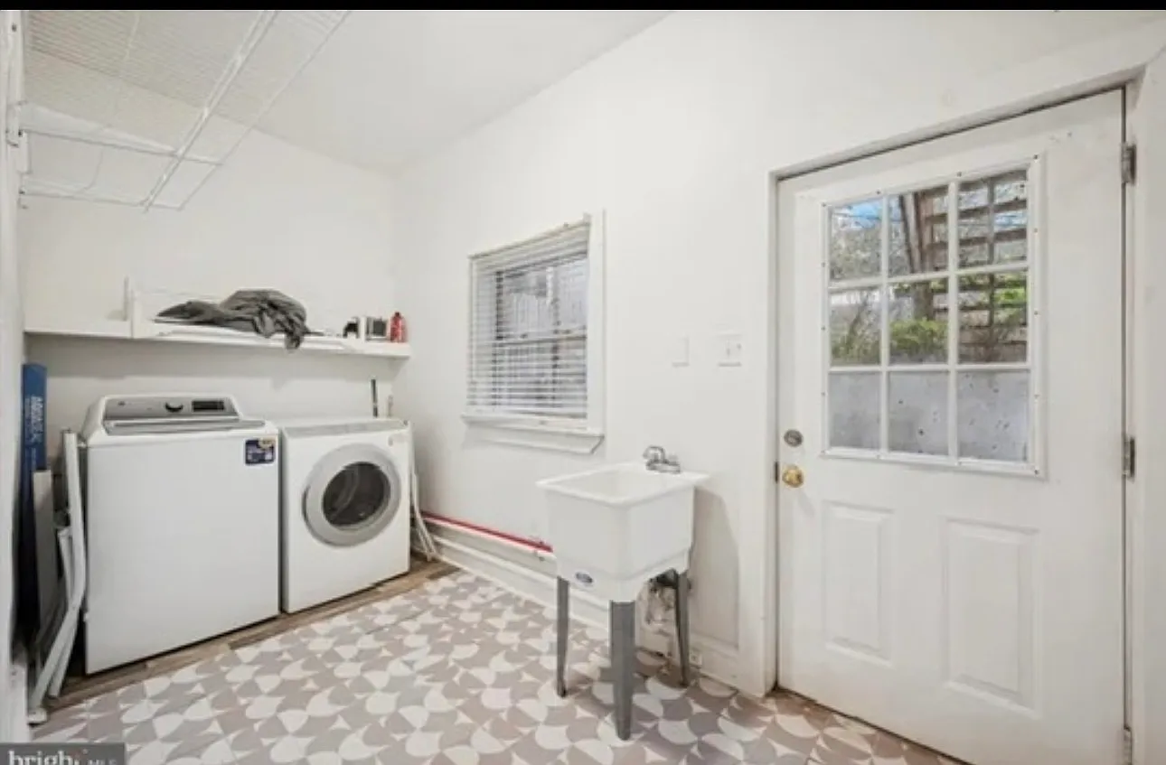 1 bed, 2250 sqft, $1,650 — Photo 3