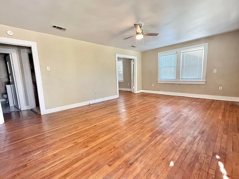 835 Iris St — Photo 13