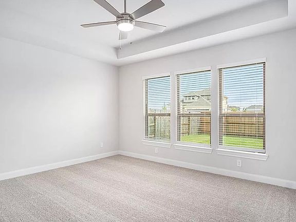 4th image of 12818 Raemoir Dr