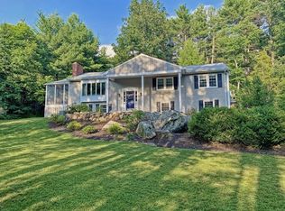 10 Dewey Rd, Bedford, MA 01730