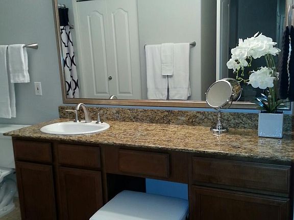 Sitting area @ bathroom counter